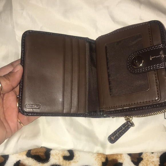 Coach Tote w/ Wallet - Picture 15 of 16